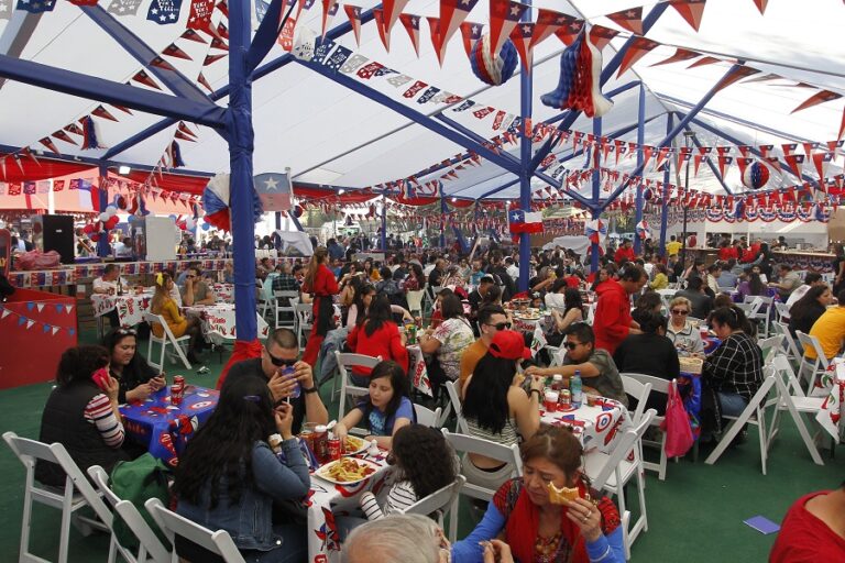 Celebran las fiestas patrias en el Parque Ohiggins 18/09/2019