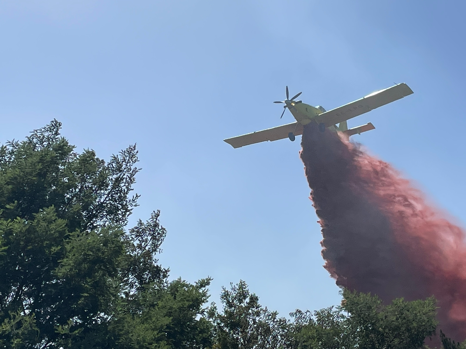 Empresas despliegan recursos incendios 30 de diciembre (4)