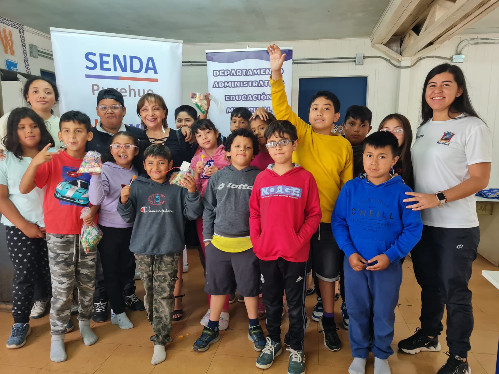 alcaldesa visita escuela de verano (2)