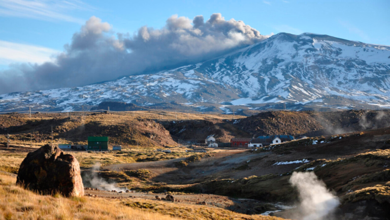 VOLCAN