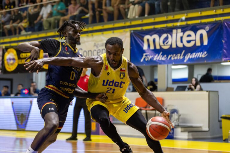 020225 Basquet UdeC vs Coolbet Español de Osorno 1 (Carlos Ávalos)